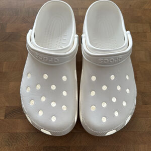 Crocs Unisex Classic Clog White, Size M10 W12